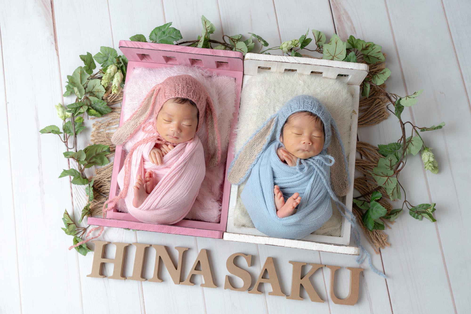 岐阜県関市で双子の赤ちゃんのニューボーンフォトを出張撮影